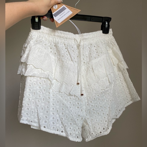 Runaway The Label Eyelet Embroidered IMOGEN SHORTS Ruffle White size S NWT - Picture 7 of 16